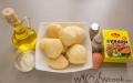 Ett enkelt recept med steg-för-steg-bilder på hur man gör hemmagjorda friterade potatismosbollar