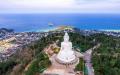 Var är den stora buddhan i Phuket och varför är den känd